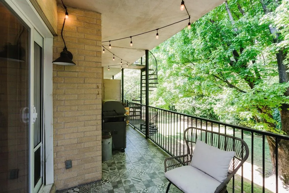 5400 Roswell Road Unit M11, Atlanta, Georgia 30342, 2 Bedrooms Bedrooms, ,2 BathroomsBathrooms,Residential,Sold,5400 Roswell Road Unit M11,6718606
