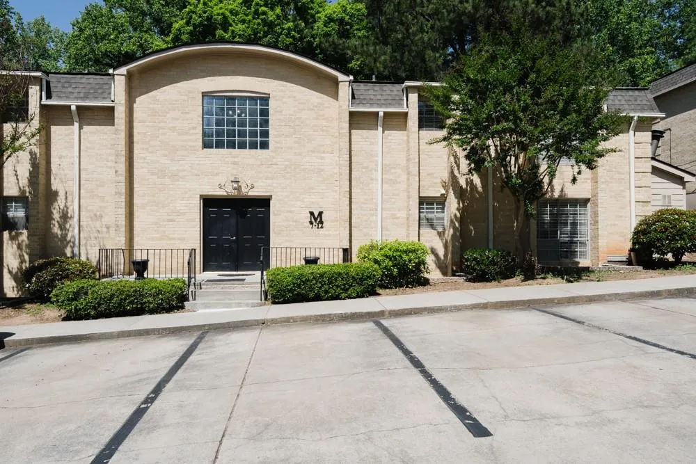 5400 Roswell Road Unit M11, Atlanta, Georgia 30342, 2 Bedrooms Bedrooms, ,2 BathroomsBathrooms,Residential,Sold,5400 Roswell Road Unit M11,6718606