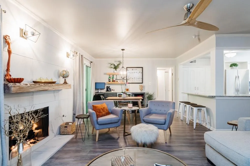 5400 Roswell Road Unit M11, Atlanta, Georgia 30342, 2 Bedrooms Bedrooms, ,2 BathroomsBathrooms,Residential,Sold,5400 Roswell Road Unit M11,6718606