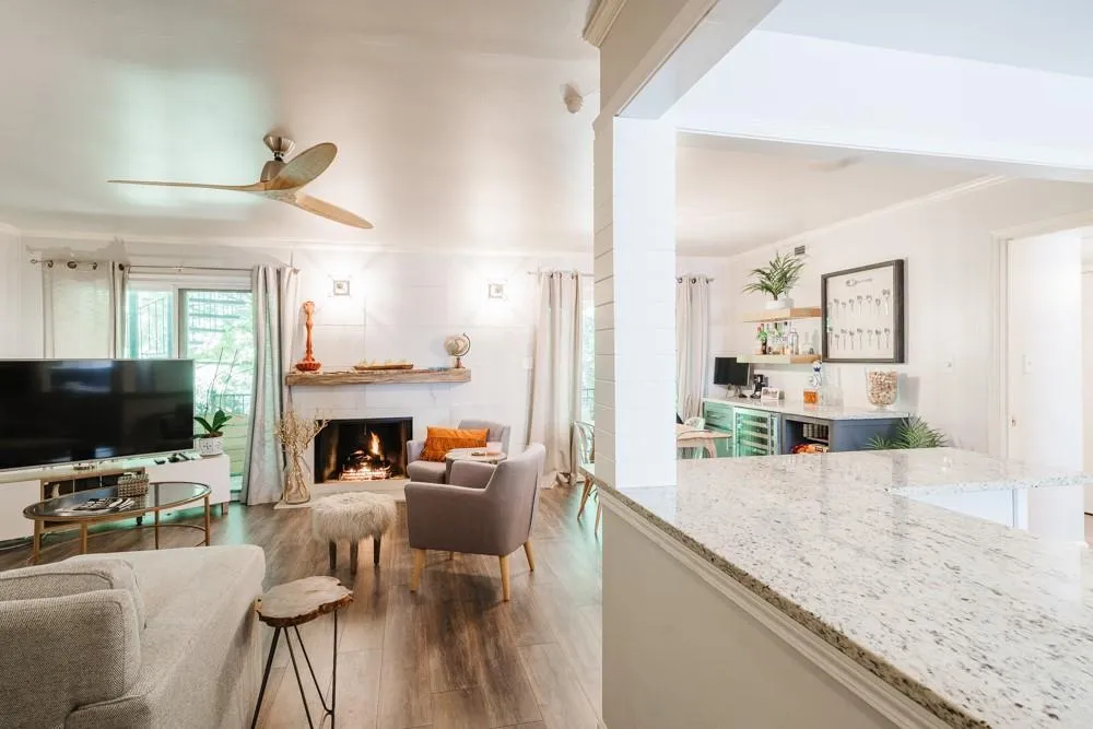 5400 Roswell Road Unit M11, Atlanta, Georgia 30342, 2 Bedrooms Bedrooms, ,2 BathroomsBathrooms,Residential,Sold,5400 Roswell Road Unit M11,6718606