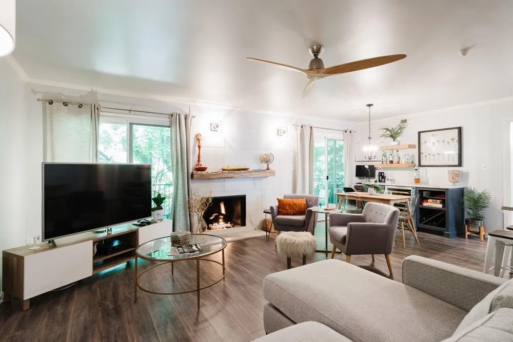 5400 Roswell Road Unit M11, Atlanta, Georgia 30342, 2 Bedrooms Bedrooms, ,2 BathroomsBathrooms,Residential,Sold,5400 Roswell Road Unit M11,6718606