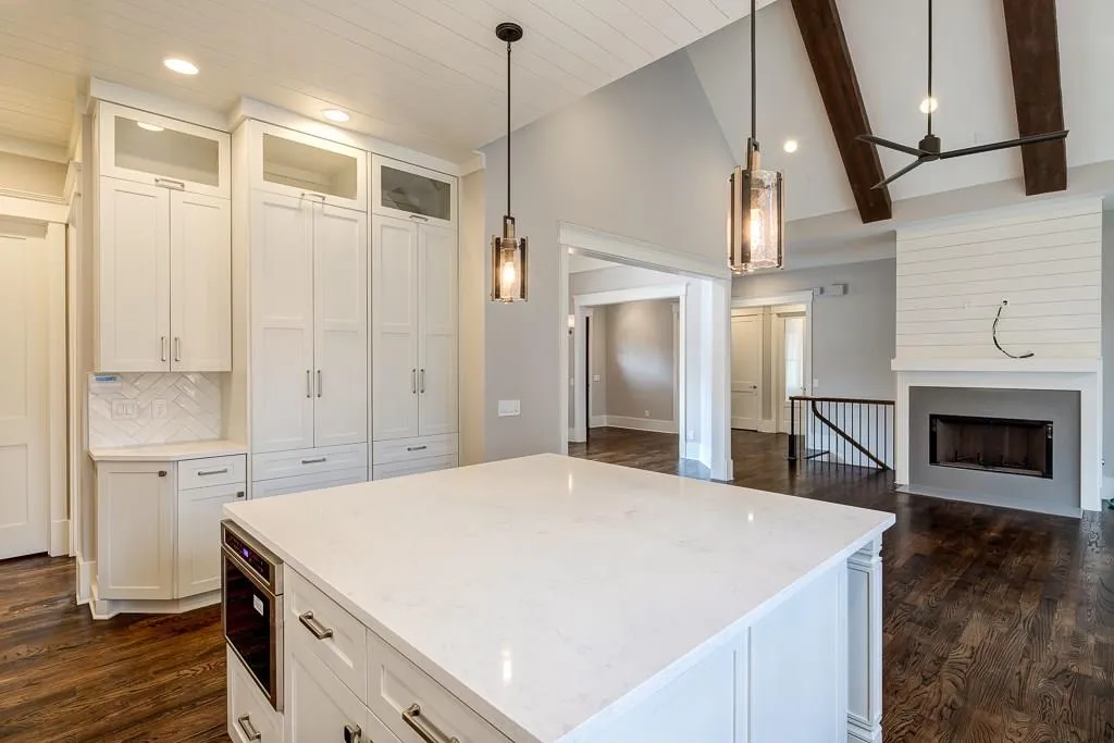 6310 Cherry Tree Lane, Sandy Springs, Georgia 30328, 5 Bedrooms Bedrooms, ,4 BathroomsBathrooms,Residential,Sold,6310 Cherry Tree Lane,6106229