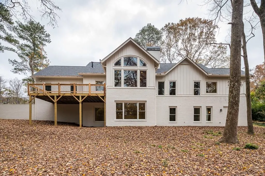 6310 Cherry Tree Lane, Sandy Springs, Georgia 30328, 5 Bedrooms Bedrooms, ,4 BathroomsBathrooms,Residential,Sold,6310 Cherry Tree Lane,6106229