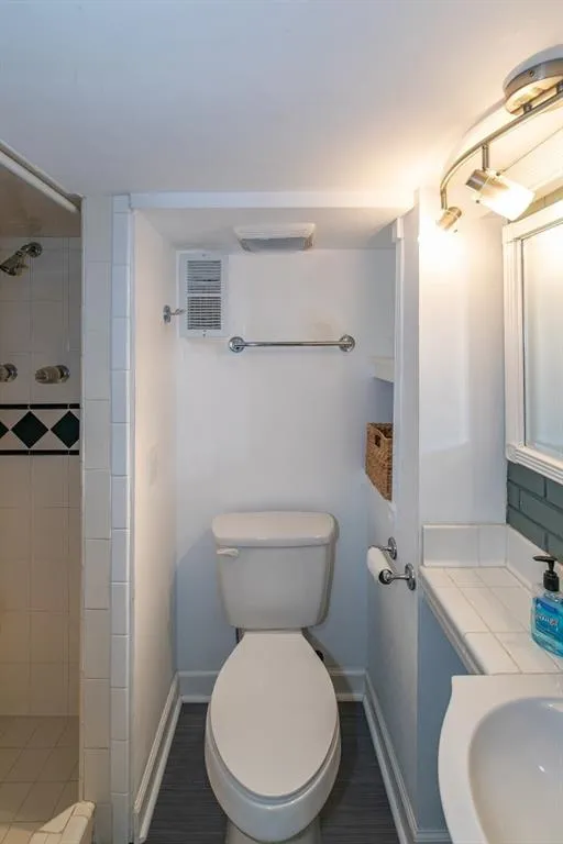 275 Elden Drive, Sandy Springs, Georgia 30342, 4 Bedrooms Bedrooms, ,4 BathroomsBathrooms,Residential,Sold,275 Elden Drive,7136609