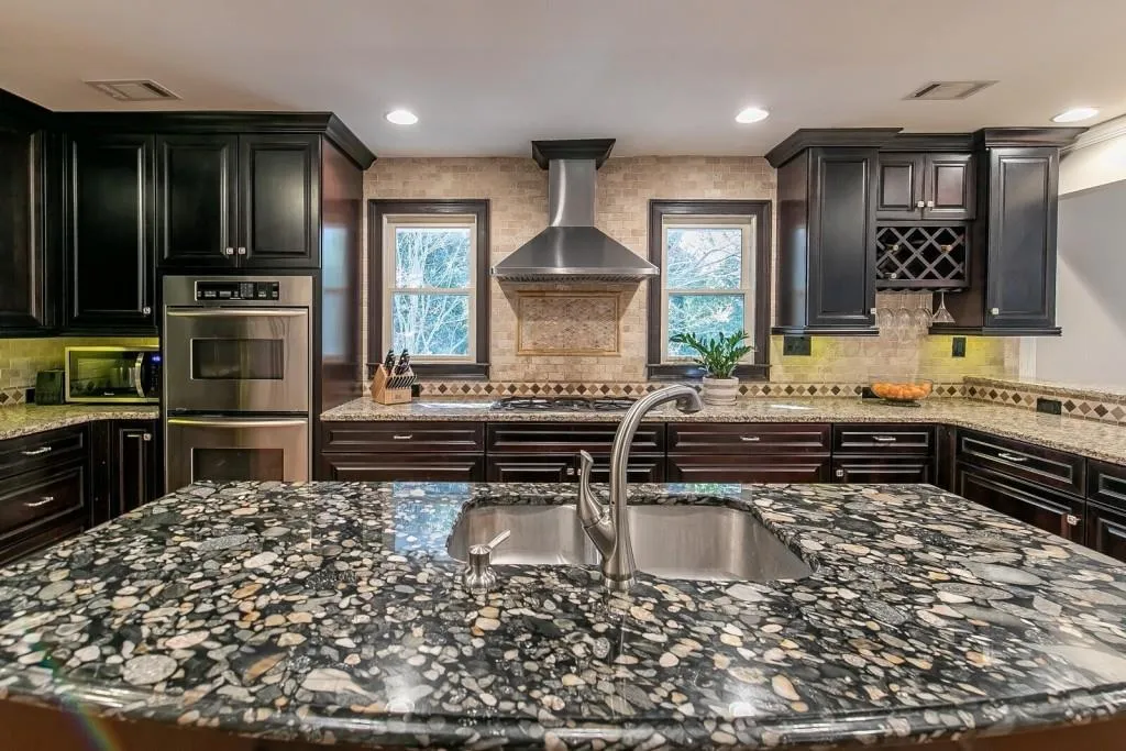 275 Elden Drive, Sandy Springs, Georgia 30342, 4 Bedrooms Bedrooms, ,4 BathroomsBathrooms,Residential,Sold,275 Elden Drive,7136609