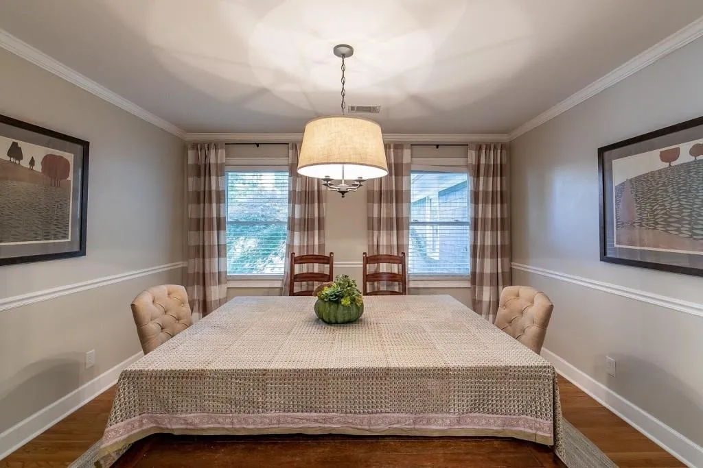 275 Elden Drive, Sandy Springs, Georgia 30342, 4 Bedrooms Bedrooms, ,4 BathroomsBathrooms,Residential,Sold,275 Elden Drive,7136609
