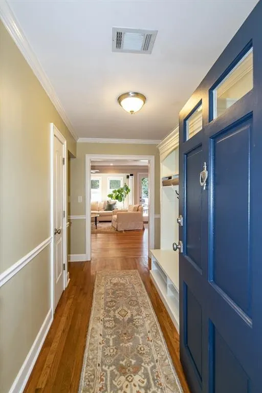 275 Elden Drive, Sandy Springs, Georgia 30342, 4 Bedrooms Bedrooms, ,4 BathroomsBathrooms,Residential,Sold,275 Elden Drive,7136609