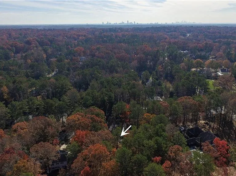 645 River Valley Road Nw, Atlanta, Georgia 30328, 4 Bedrooms Bedrooms, ,4 BathroomsBathrooms,Residential,Sold,645 River Valley Road Nw,6843268