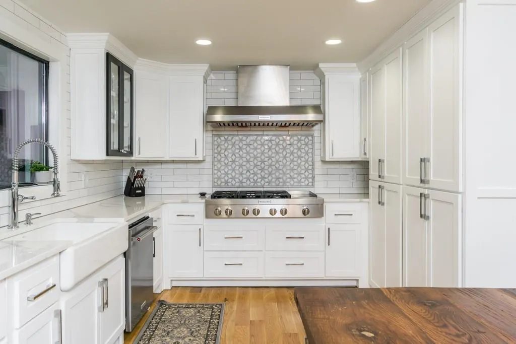 645 River Valley Road Nw, Atlanta, Georgia 30328, 4 Bedrooms Bedrooms, ,4 BathroomsBathrooms,Residential,Sold,645 River Valley Road Nw,6843268