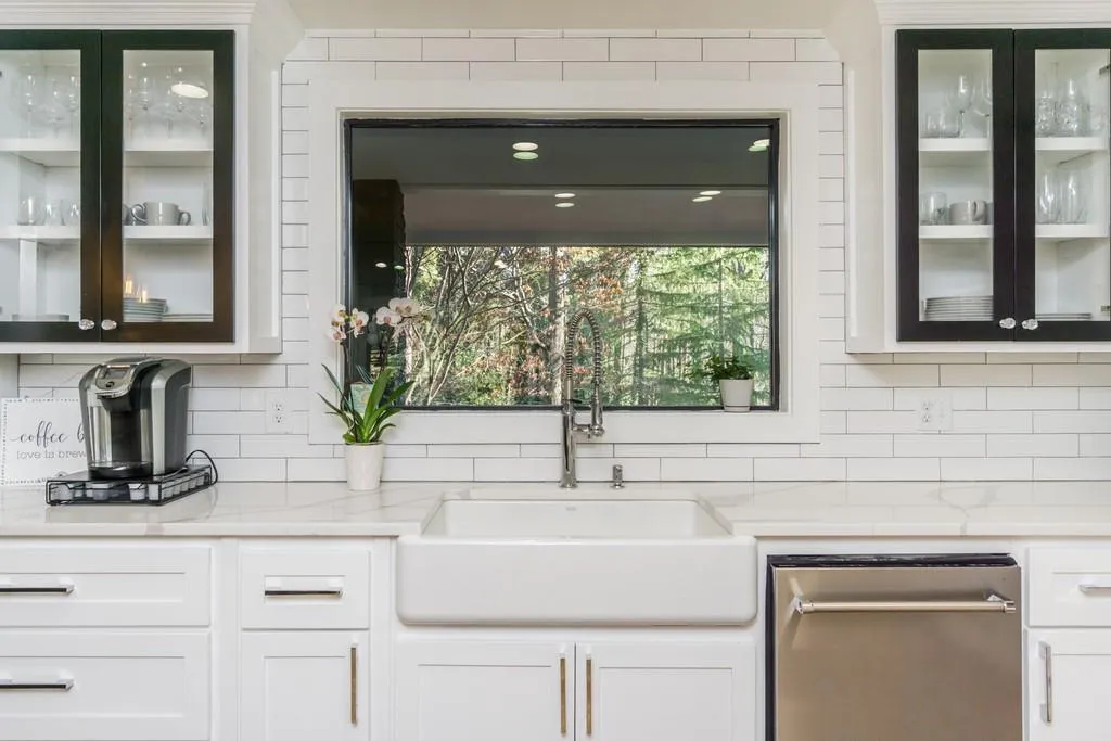 645 River Valley Road Nw, Atlanta, Georgia 30328, 4 Bedrooms Bedrooms, ,4 BathroomsBathrooms,Residential,Sold,645 River Valley Road Nw,6843268