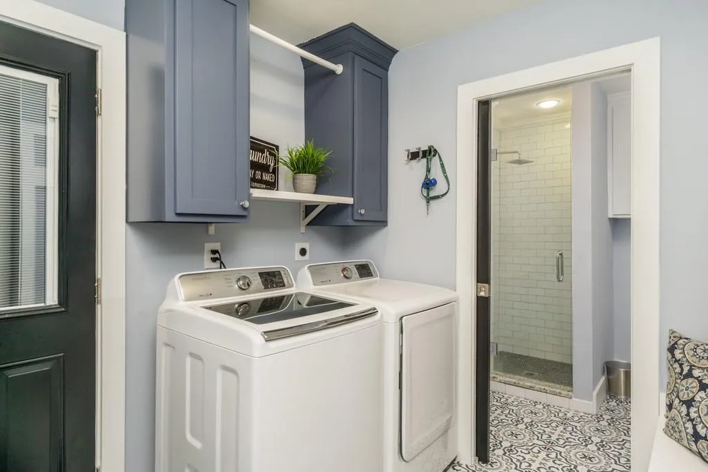 645 River Valley Road Nw, Atlanta, Georgia 30328, 4 Bedrooms Bedrooms, ,4 BathroomsBathrooms,Residential,Sold,645 River Valley Road Nw,6843268