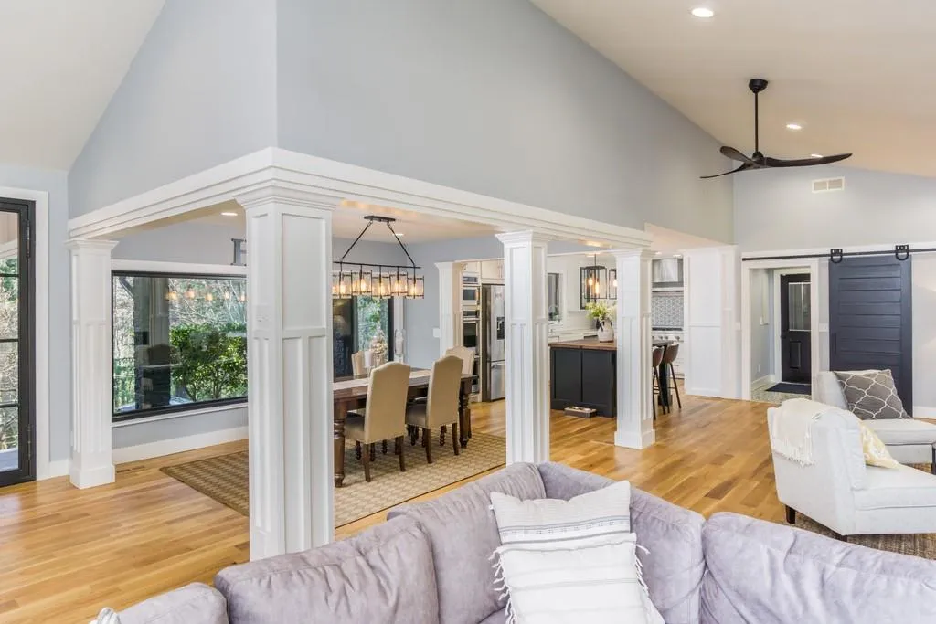 645 River Valley Road Nw, Atlanta, Georgia 30328, 4 Bedrooms Bedrooms, ,4 BathroomsBathrooms,Residential,Sold,645 River Valley Road Nw,6843268