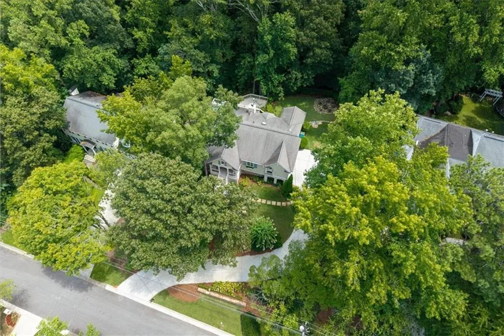 4449 Glengary Drive Ne, Atlanta, Georgia 30342, 3 Bedrooms Bedrooms, ,3 BathroomsBathrooms,Residential,For Sale,4449 Glengary Drive Ne,7645262