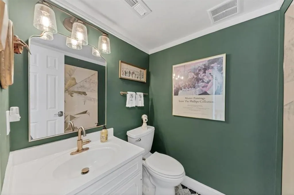 45 Forrest Place, Atlanta, Georgia 30328, 3 Bedrooms Bedrooms, ,2 BathroomsBathrooms,Residential,For Sale,45 Forrest Place,7663986