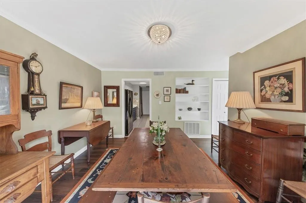 45 Forrest Place, Atlanta, Georgia 30328, 3 Bedrooms Bedrooms, ,2 BathroomsBathrooms,Residential,For Sale,45 Forrest Place,7663986