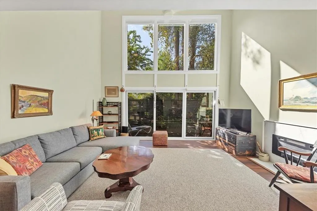45 Forrest Place, Atlanta, Georgia 30328, 3 Bedrooms Bedrooms, ,2 BathroomsBathrooms,Residential,For Sale,45 Forrest Place,7663986