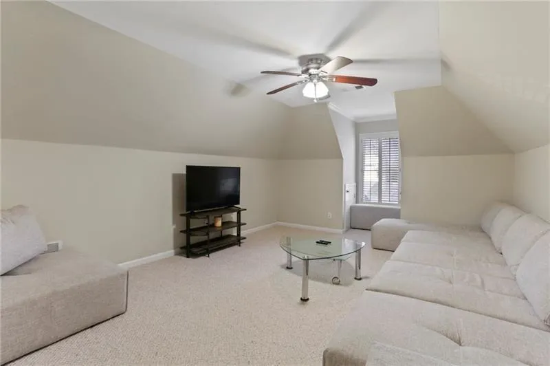 315 Nell Court, Atlanta, Georgia 30342, 4 Bedrooms Bedrooms, ,3 BathroomsBathrooms,Residential,Sold,315 Nell Court,6683103