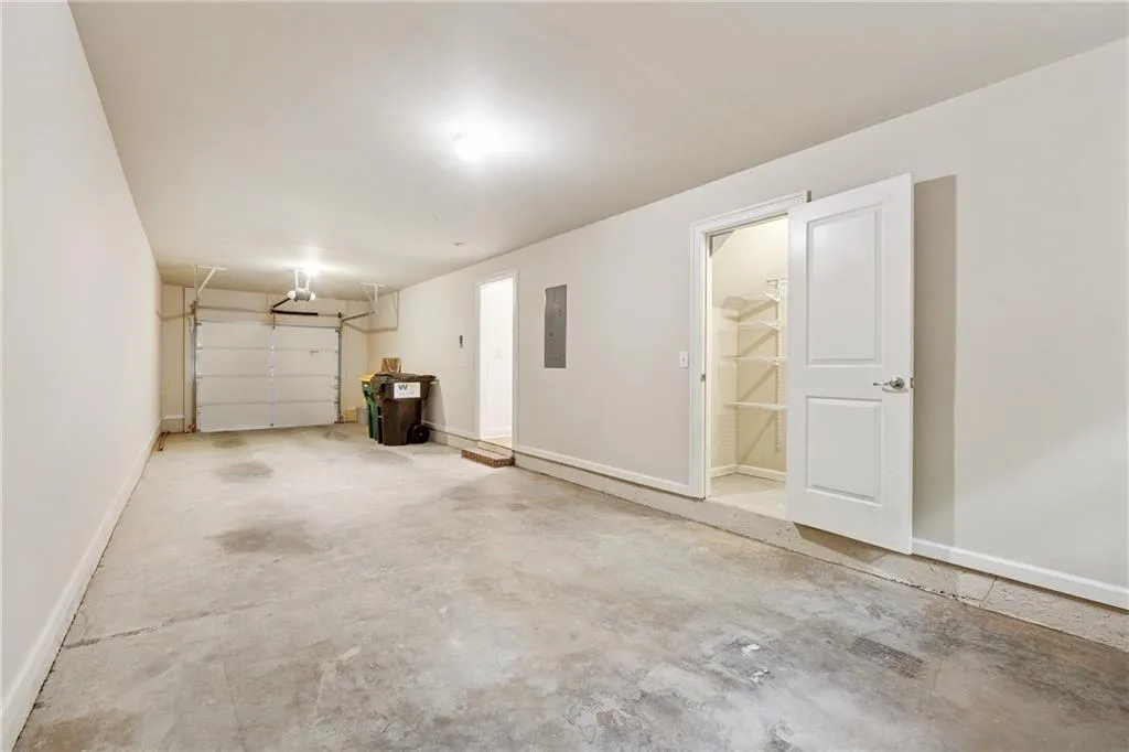 819 Perennial Drive, Atlanta, Georgia 30328, 3 Bedrooms Bedrooms, ,3 BathroomsBathrooms,Residential,For Sale,819 Perennial Drive,7599738