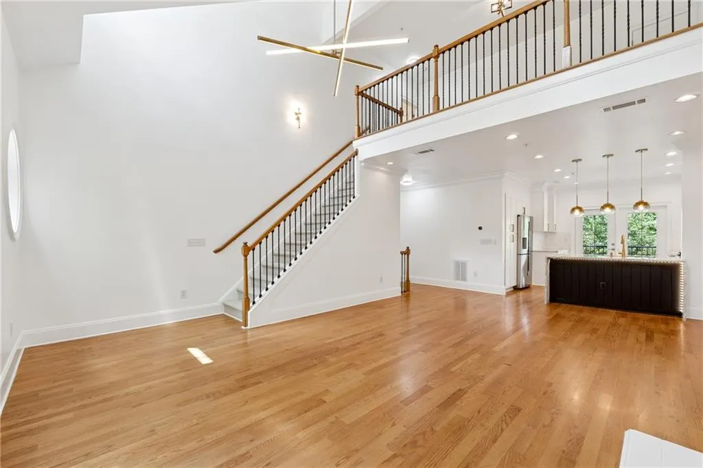 819 Perennial Drive, Atlanta, Georgia 30328, 3 Bedrooms Bedrooms, ,3 BathroomsBathrooms,Residential,For Sale,819 Perennial Drive,7599738