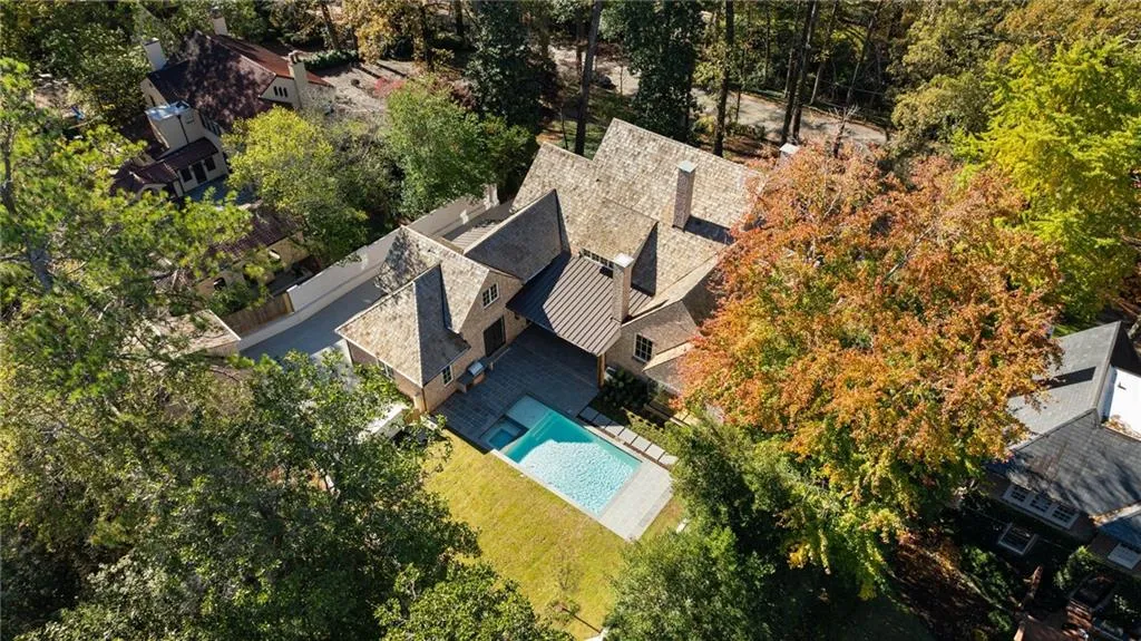 2515 Habersham Road, Atlanta, Georgia 30305, 6 Bedrooms Bedrooms, ,6 BathroomsBathrooms,Residential,For Sale,2515 Habersham Road,7622547