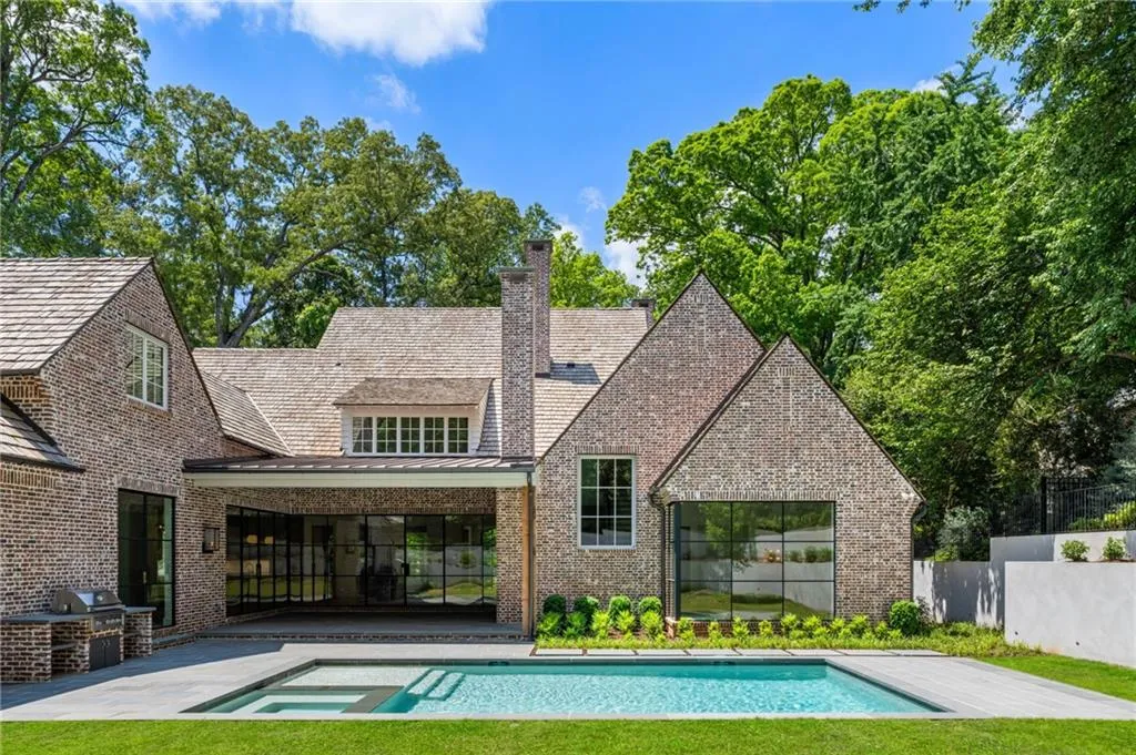 2515 Habersham Road, Atlanta, Georgia 30305, 6 Bedrooms Bedrooms, ,6 BathroomsBathrooms,Residential,For Sale,2515 Habersham Road,7622547