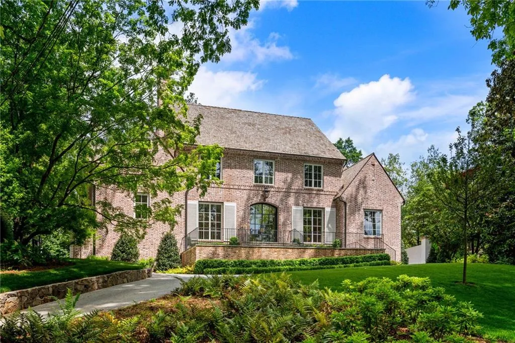 2515 Habersham Road, Atlanta, Georgia 30305, 6 Bedrooms Bedrooms, ,6 BathroomsBathrooms,Residential,For Sale,2515 Habersham Road,7622547