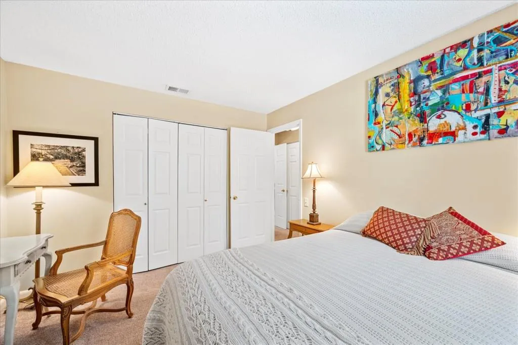 33 Dunwoody Springs Drive Unit 33, Atlanta, Georgia 30338, 2 Bedrooms Bedrooms, ,2 BathroomsBathrooms,Residential,Sold,33 Dunwoody Springs Drive Unit 33,7400369