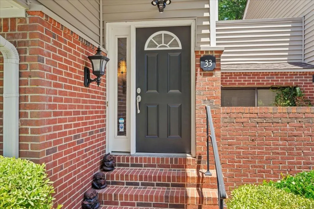 33 Dunwoody Springs Drive Unit 33, Atlanta, Georgia 30338, 2 Bedrooms Bedrooms, ,2 BathroomsBathrooms,Residential,Sold,33 Dunwoody Springs Drive Unit 33,7400369