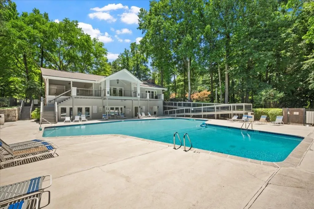 33 Dunwoody Springs Drive Unit 33, Atlanta, Georgia 30338, 2 Bedrooms Bedrooms, ,2 BathroomsBathrooms,Residential,Sold,33 Dunwoody Springs Drive Unit 33,7400369