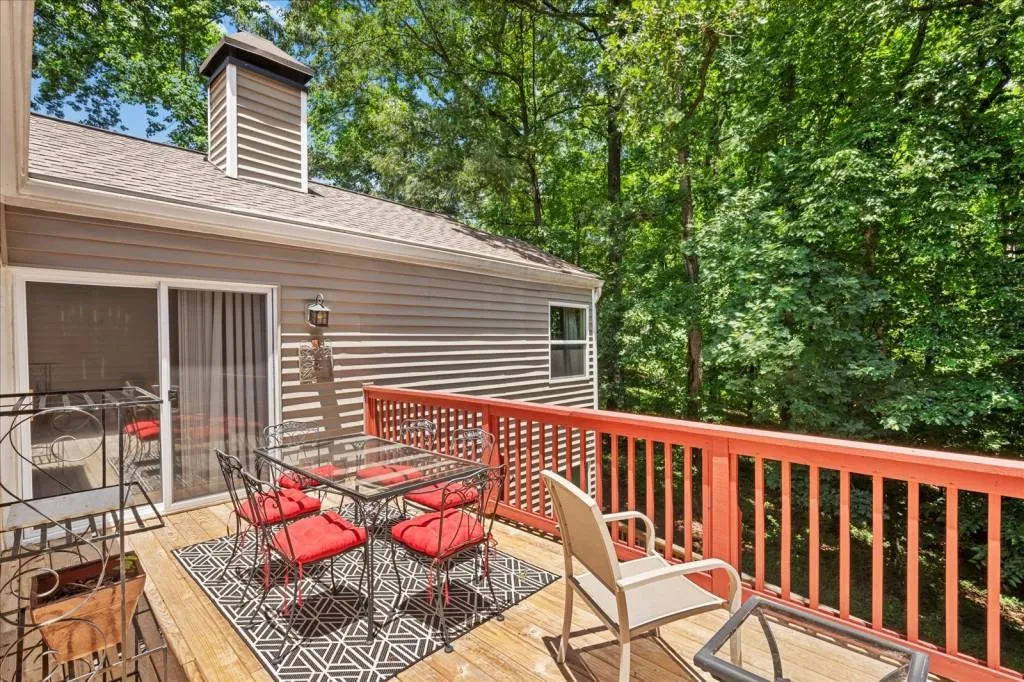 33 Dunwoody Springs Drive Unit 33, Atlanta, Georgia 30338, 2 Bedrooms Bedrooms, ,2 BathroomsBathrooms,Residential,Sold,33 Dunwoody Springs Drive Unit 33,7400369