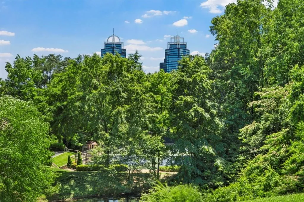 33 Dunwoody Springs Drive Unit 33, Atlanta, Georgia 30338, 2 Bedrooms Bedrooms, ,2 BathroomsBathrooms,Residential,Sold,33 Dunwoody Springs Drive Unit 33,7400369