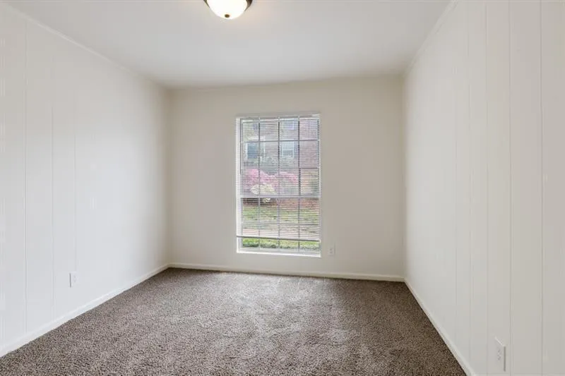 5596 Kingsport Drive, Atlanta, Georgia 30342, 3 Bedrooms Bedrooms, ,2 BathroomsBathrooms,Residential,Sold,5596 Kingsport Drive,6738185