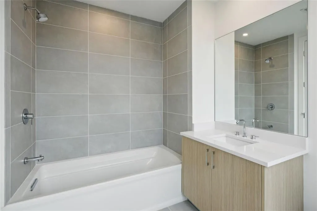 2425 Peachtree Unit 510, Atlanta, Georgia 30305, 2 Bedrooms Bedrooms, ,3 BathroomsBathrooms,Residential,For Sale,2425 Peachtree Unit 510,7498791