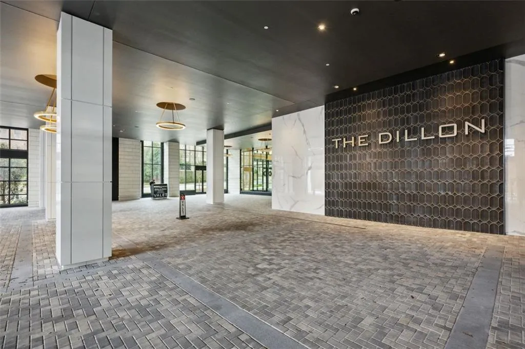 2425 Peachtree Unit 510, Atlanta, Georgia 30305, 2 Bedrooms Bedrooms, ,3 BathroomsBathrooms,Residential,For Sale,2425 Peachtree Unit 510,7498791