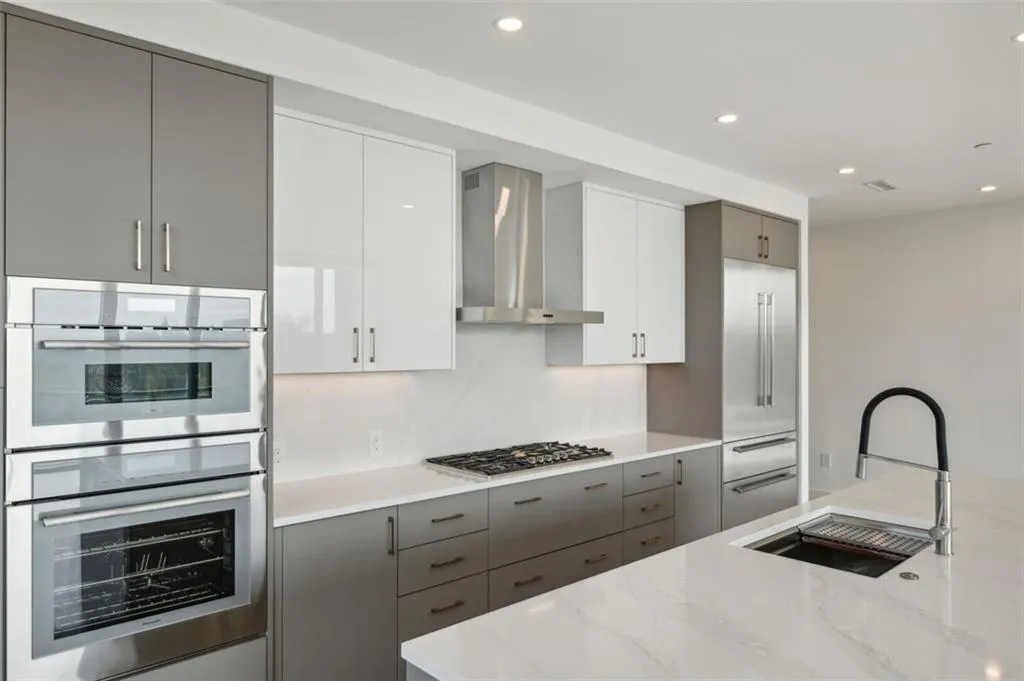 2425 Peachtree Unit 510, Atlanta, Georgia 30305, 2 Bedrooms Bedrooms, ,3 BathroomsBathrooms,Residential,For Sale,2425 Peachtree Unit 510,7498791
