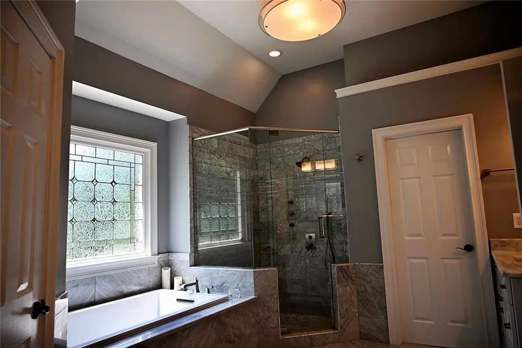 160 Trowbridge Road, Sandy Springs, Georgia 30350, 5 Bedrooms Bedrooms, ,5 BathroomsBathrooms,Residential,Sold,160 Trowbridge Road,6930057