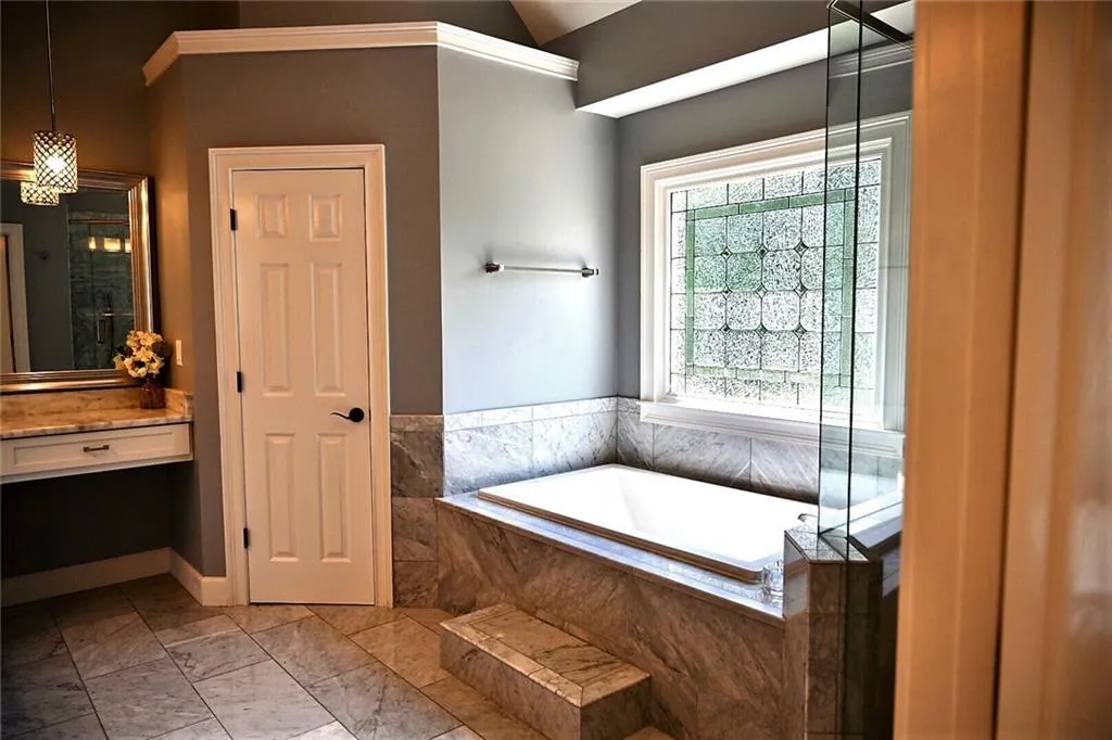 160 Trowbridge Road, Sandy Springs, Georgia 30350, 5 Bedrooms Bedrooms, ,5 BathroomsBathrooms,Residential,Sold,160 Trowbridge Road,6930057