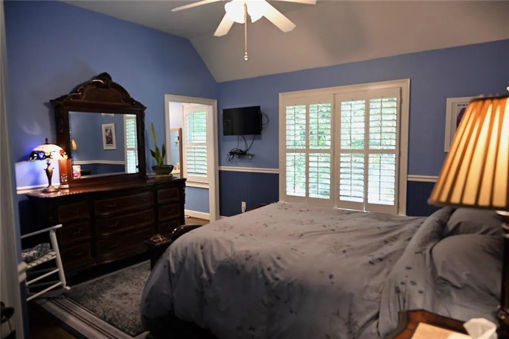 160 Trowbridge Road, Sandy Springs, Georgia 30350, 5 Bedrooms Bedrooms, ,5 BathroomsBathrooms,Residential,Sold,160 Trowbridge Road,6930057