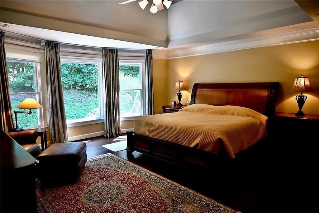 160 Trowbridge Road, Sandy Springs, Georgia 30350, 5 Bedrooms Bedrooms, ,5 BathroomsBathrooms,Residential,Sold,160 Trowbridge Road,6930057