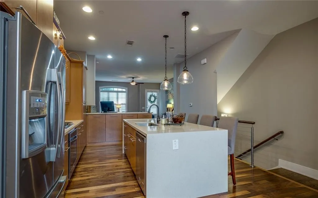 305 Alderwood Lane, Sandy Springs, Georgia 30328, 3 Bedrooms Bedrooms, ,3 BathroomsBathrooms,Residential,Sold,305 Alderwood Lane,5860540