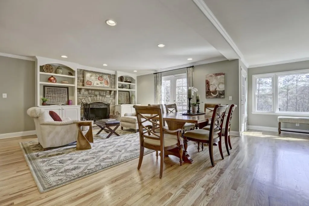1581 Huntingdon Trail, Sandy Springs, Georgia 30350, 5 Bedrooms Bedrooms, ,5 BathroomsBathrooms,Residential,Sold,1581 Huntingdon Trail,5805247