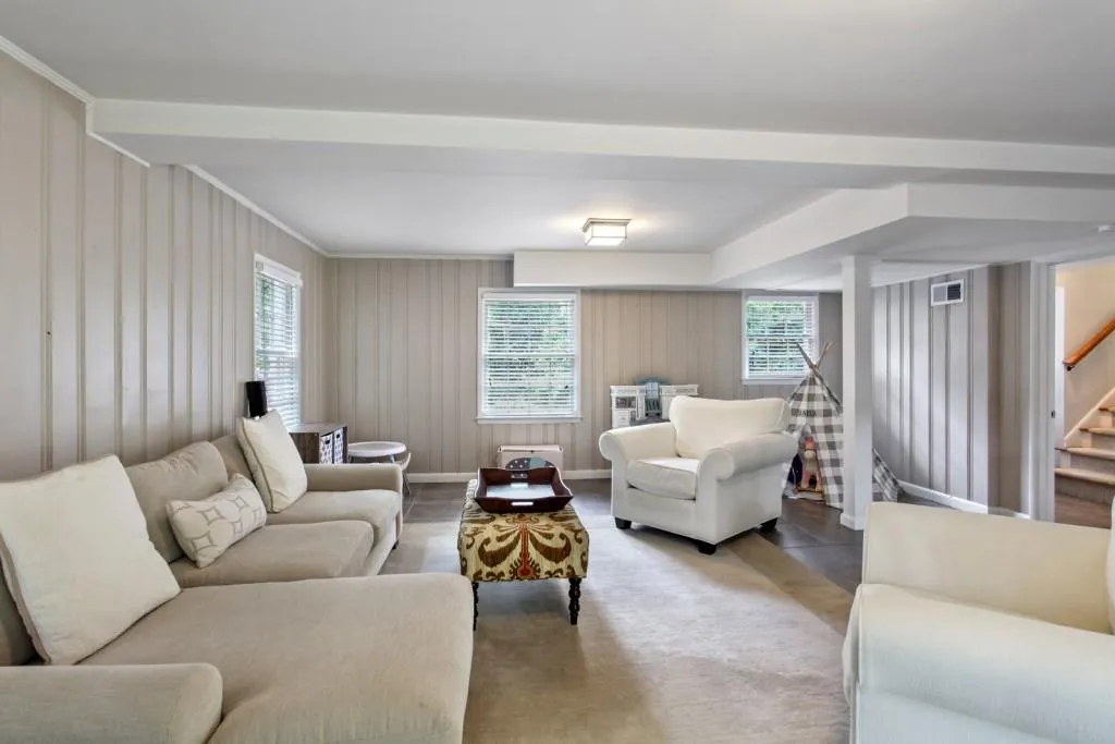 90 Bonnie Lane, Sandy Springs, Georgia 30328, 3 Bedrooms Bedrooms, ,2 BathroomsBathrooms,Residential,Sold,90 Bonnie Lane,6931337
