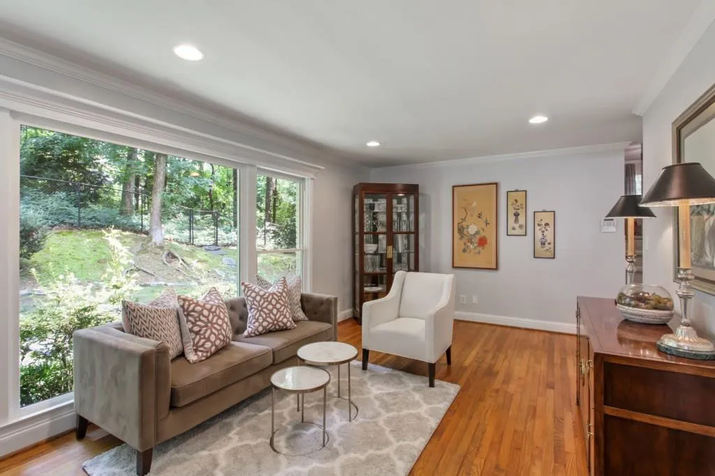 90 Bonnie Lane, Sandy Springs, Georgia 30328, 3 Bedrooms Bedrooms, ,2 BathroomsBathrooms,Residential,Sold,90 Bonnie Lane,6931337