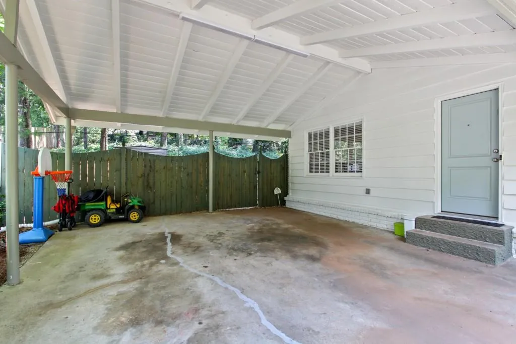 90 Bonnie Lane, Sandy Springs, Georgia 30328, 3 Bedrooms Bedrooms, ,2 BathroomsBathrooms,Residential,Sold,90 Bonnie Lane,6931337