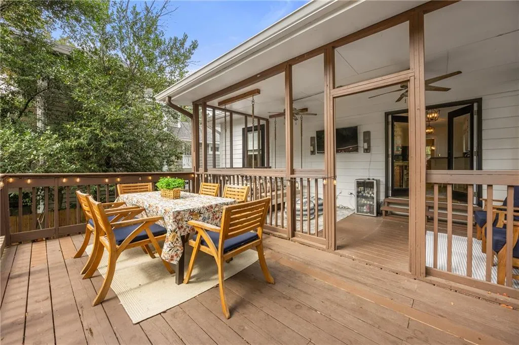 2125 Fairhaven Circle Ne, Atlanta, Georgia 30305, 2 Bedrooms Bedrooms, ,1 BathroomBathrooms,Residential,For Sale,2125 Fairhaven Circle Ne,7664108