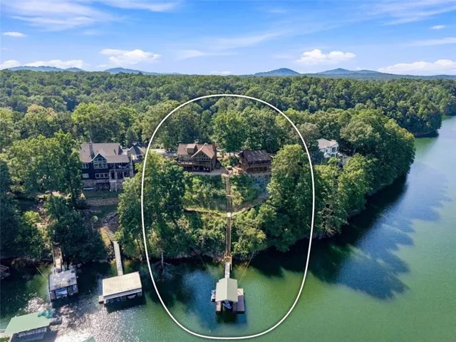 2 Lake front homes for sale on Lake Allatoona