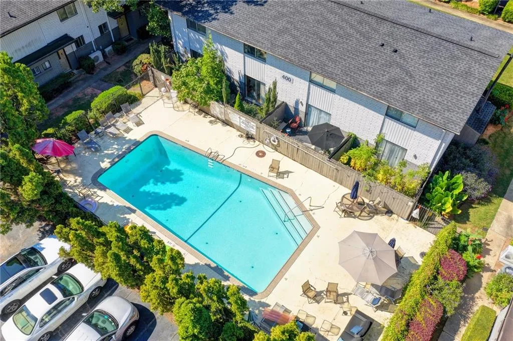3501 Roswell Road Ne Unit 107, Atlanta, Georgia 30305, 1 Bedroom Bedrooms, 0 ,1 BathroomBathrooms,Residential,For Sale,3501 Roswell Road Ne Unit 107,7848863