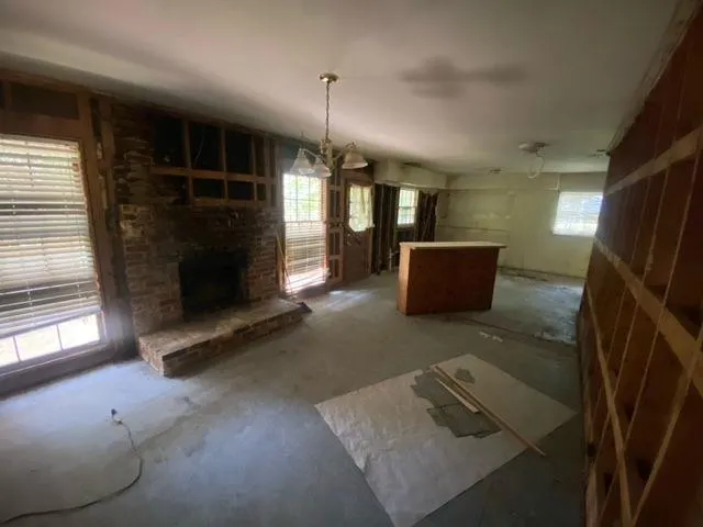 611 Hammond Drive, Sandy Springs, Georgia 30328, 3 Bedrooms Bedrooms, ,2 BathroomsBathrooms,Residential,Sold,611 Hammond Drive,7262742