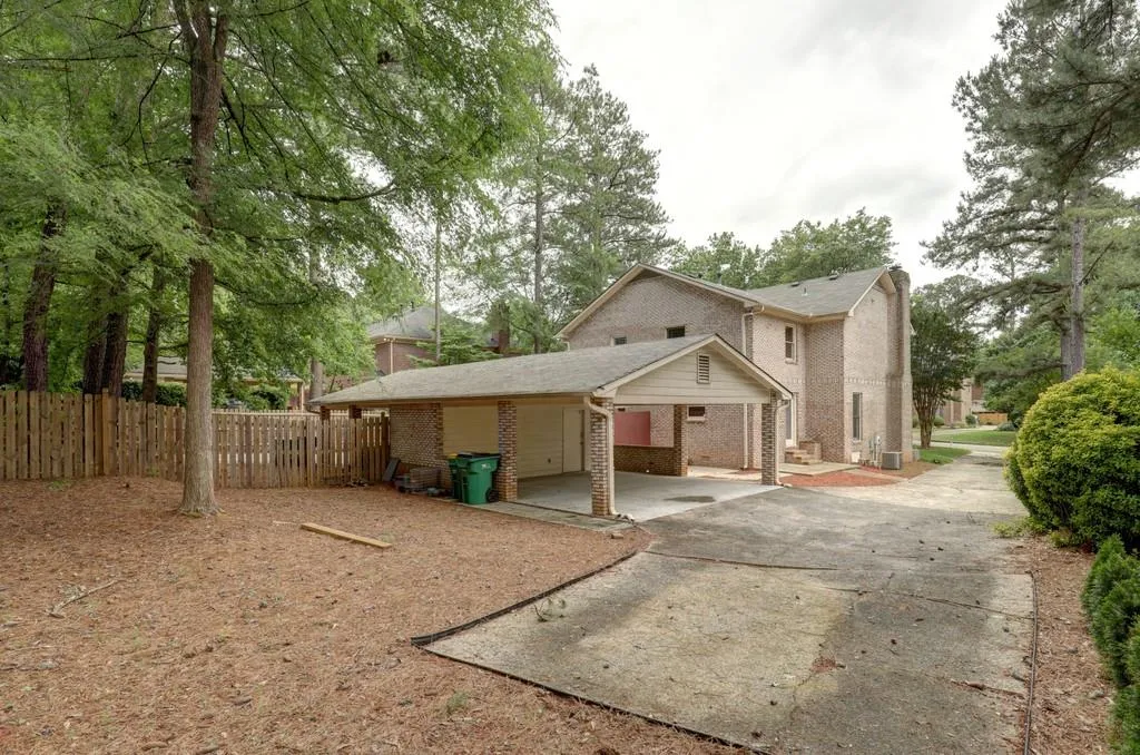 9128 Carroll Manor Drive, Sandy Springs, Georgia 30350, 2 Bedrooms Bedrooms, ,2 BathroomsBathrooms,Residential,Sold,9128 Carroll Manor Drive,6729047