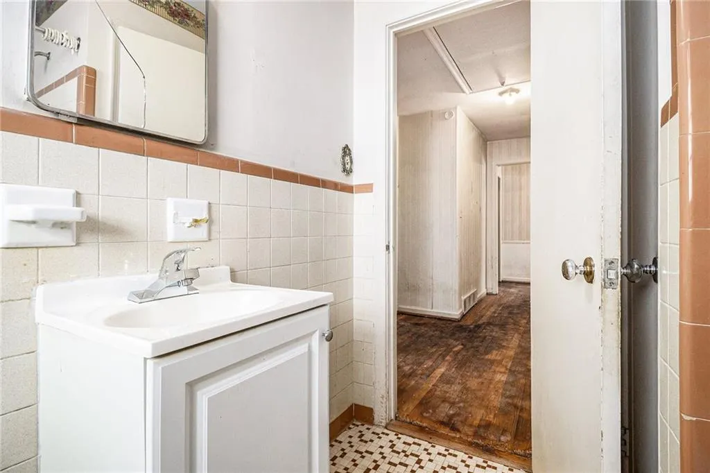 1880 Wellbourne Drive Ne, Atlanta, Georgia 30324, 3 Bedrooms Bedrooms, ,2 BathroomsBathrooms,Residential,For Sale,1880 Wellbourne Drive Ne,7662692